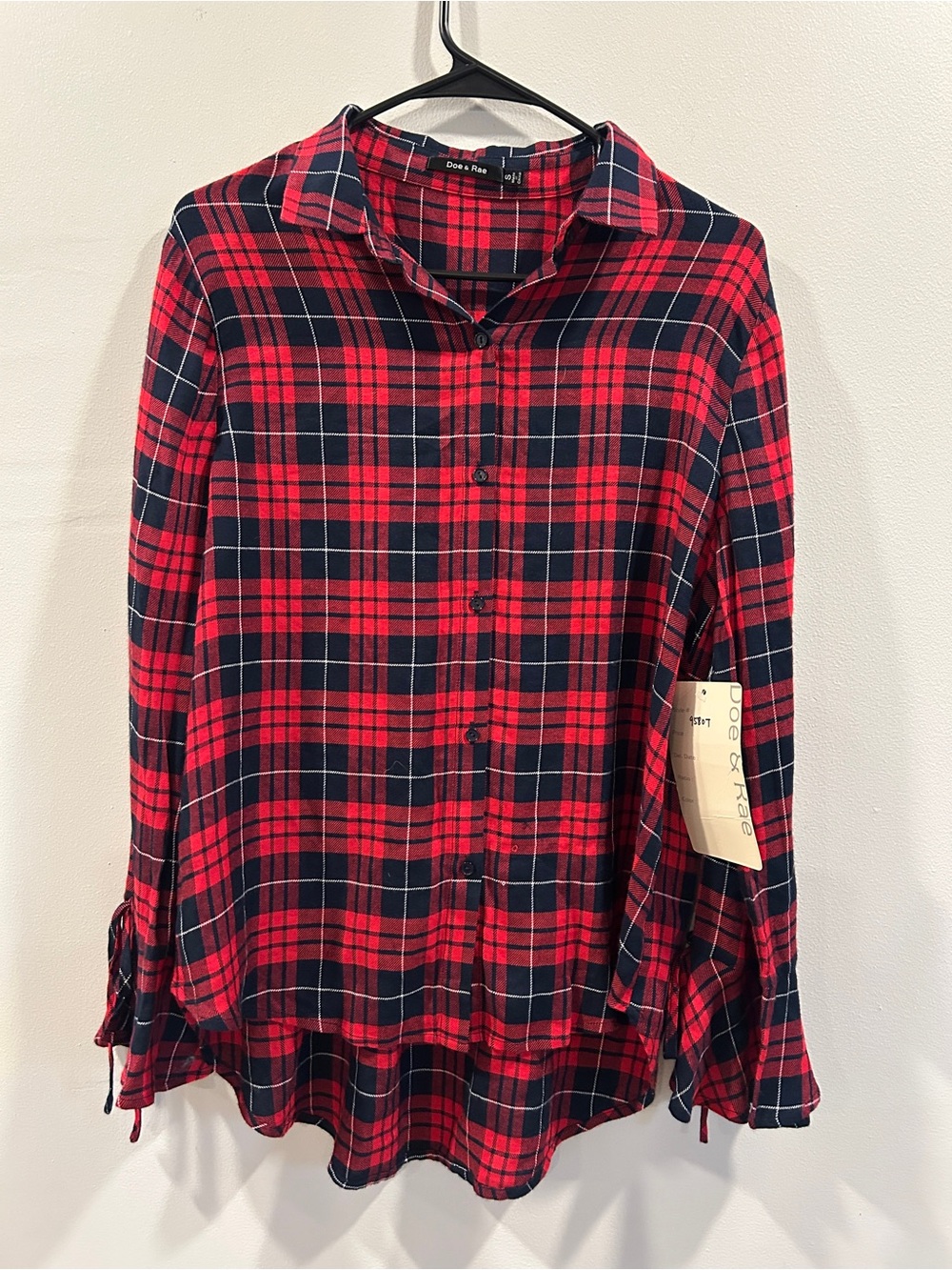 Doe & Rae Red Navy Plaid Tie Cuff Button Front Shirt Small NWT